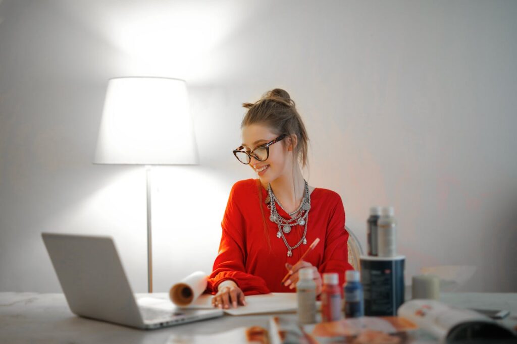 Escritório home office: como montar da forma ideal? 4 trabalhar home office