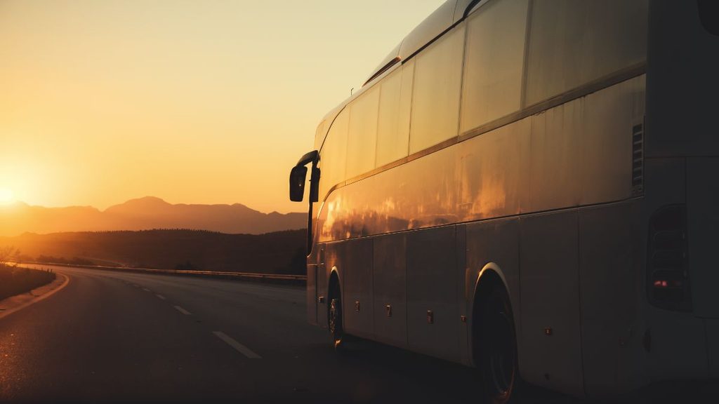 Viagem noturna de ônibus